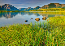 Maskinonge Lake in Waterton National Park in the Canadian Rockies