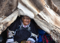 Inuk elder in Uqsuqtuuq