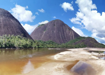 Inirida: Jewel of the Colombian Orinoco Private Birding Tour